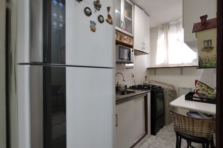 Apartamento à venda com 52m², 2 quartos e 1 vaga Apartamento à venda com 52m², 2 quartos e 1 vagaCozinha - Armários