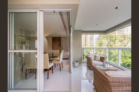 Apartamento à venda com 210m², 3 quartos e 3 vagas