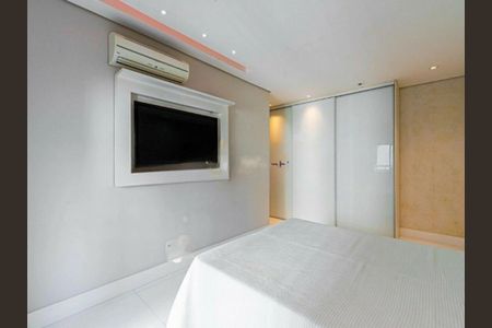 Apartamento à venda com 210m², 3 quartos e 3 vagas