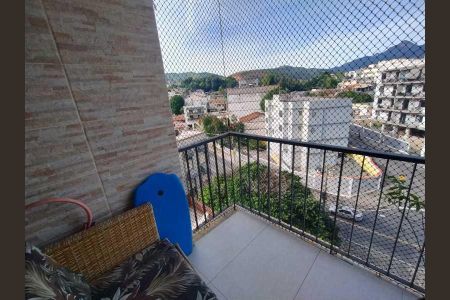 Apartamento à venda com 77m², 2 quartos e 1 vaga