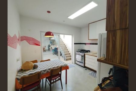 Casa à venda com 130m², 2 quartos e 1 vaga