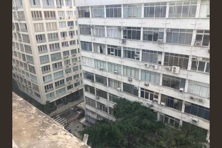 Apartamento à venda com 75m², 2 quartos e sem vaga