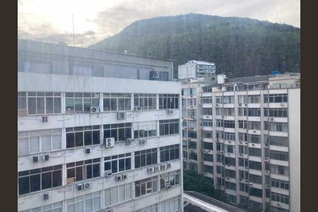 Apartamento à venda com 75m², 2 quartos e sem vaga