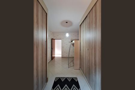 Casa à venda com 295m², 3 quartos e 6 vagasQuarto 2