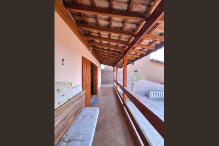 Casa à venda com 295m², 3 quartos e 6 vagasEntrada