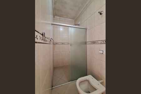 Casa à venda com 295m², 3 quartos e 6 vagasBanheiro Quarto 1