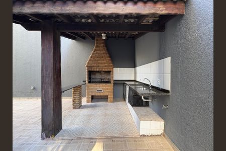 Apartamento à venda com 74m², 2 quartos e 2 vagas Apartamento à venda com 74m², 2 quartos e 2 vagasÁrea comum - Churrasqueira