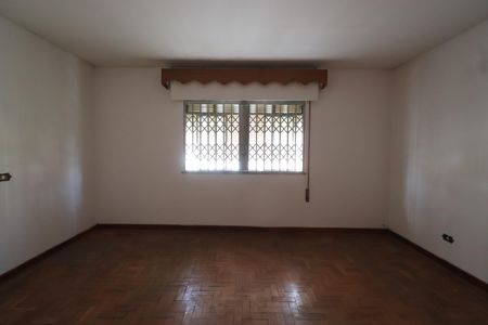 Casa à venda com 319m², 5 quartos e 5 vagasQuarto 1