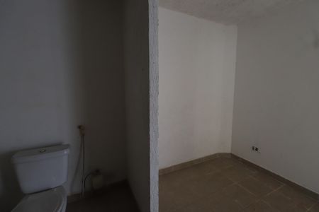 Casa à venda com 319m², 5 quartos e 5 vagasBanheiro de serviço
