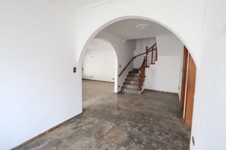 Casa à venda com 319m², 5 quartos e 5 vagasSala de Jantar
