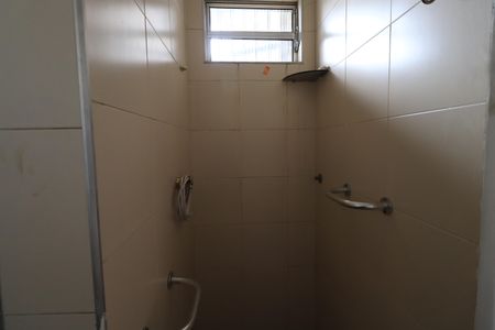 Casa à venda com 319m², 5 quartos e 5 vagasBanheiro da Suíte 2