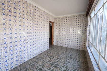 Casa à venda com 319m², 5 quartos e 5 vagasEntrada