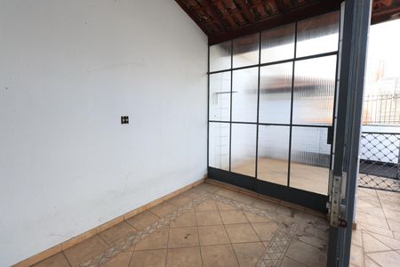 Casa à venda com 319m², 5 quartos e 5 vagasTerraço