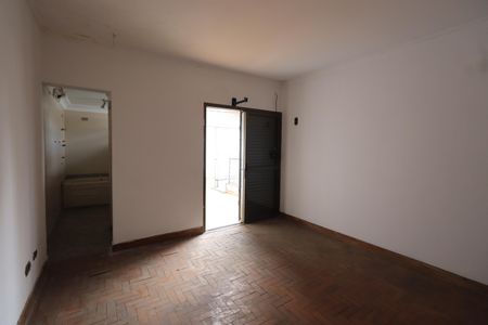 Casa à venda com 319m², 5 quartos e 5 vagasQuarto 4 - Suíte