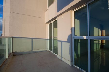 Apartamento para alugar com 162m², 4 quartos e 3 vagas Apartamento para alugar com 162m², 4 quartos e 3 vagasSacada