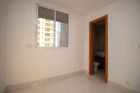 Apartamento para alugar com 162m², 4 quartos e 3 vagas Apartamento para alugar com 162m², 4 quartos e 3 vagasSuíte 1