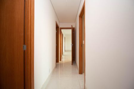 Apartamento para alugar com 162m², 4 quartos e 3 vagas Apartamento para alugar com 162m², 4 quartos e 3 vagasCorredor