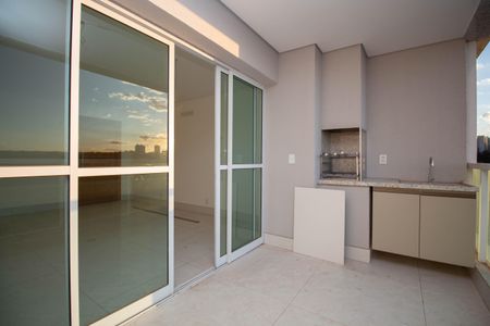 Apartamento para alugar com 162m², 4 quartos e 3 vagas Apartamento para alugar com 162m², 4 quartos e 3 vagasSacada