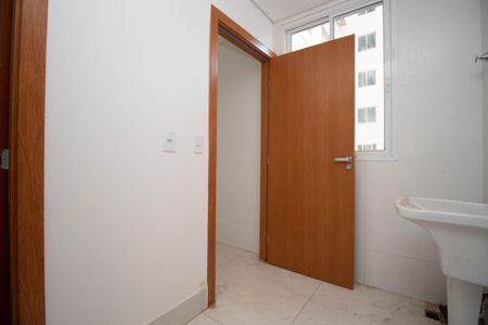 Apartamento para alugar com 162m², 4 quartos e 3 vagas Apartamento para alugar com 162m², 4 quartos e 3 vagasÁrea de Serviço