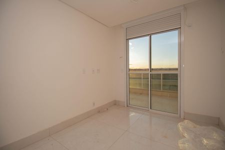 Apartamento para alugar com 162m², 4 quartos e 3 vagas Apartamento para alugar com 162m², 4 quartos e 3 vagasSuíte 2