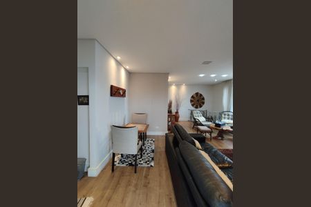 Apartamento para alugar com 134m², 3 quartos e 2 vagas Apartamento para alugar com 134m², 3 quartos e 2 vagasSala 1