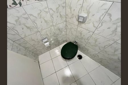 Casa à venda com 250m², 4 quartos e 3 vagasLavabo