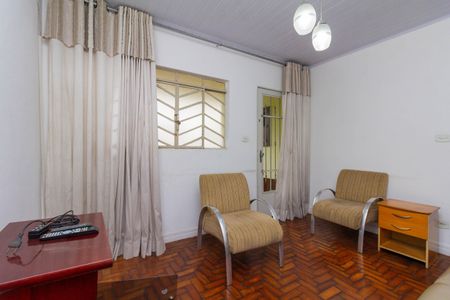 Casa à venda com 140m², 4 quartos e 3 vagas Casa à venda com 140m², 4 quartos e 3 vagasSala