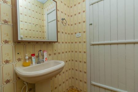 Casa à venda com 140m², 4 quartos e 3 vagas Casa à venda com 140m², 4 quartos e 3 vagasBanheiro