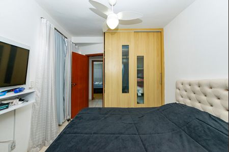 Apartamento à venda com 179m², 3 quartos e 3 vagas Apartamento à venda com 179m², 3 quartos e 3 vagasQuarto 2
