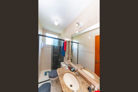 Apartamento à venda com 179m², 3 quartos e 3 vagas Apartamento à venda com 179m², 3 quartos e 3 vagasBanheiro da Suíte