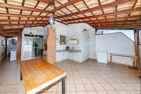 Apartamento à venda com 179m², 3 quartos e 3 vagas Apartamento à venda com 179m², 3 quartos e 3 vagasVaranda