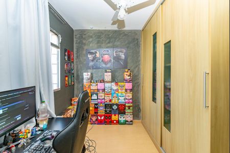 Apartamento à venda com 179m², 3 quartos e 3 vagas Apartamento à venda com 179m², 3 quartos e 3 vagasQuarto 1