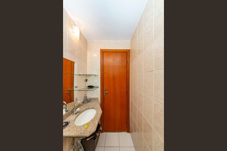 Apartamento à venda com 179m², 3 quartos e 3 vagas Apartamento à venda com 179m², 3 quartos e 3 vagasBanheiro Social 2