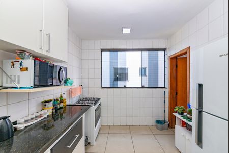 Apartamento à venda com 179m², 3 quartos e 3 vagas Apartamento à venda com 179m², 3 quartos e 3 vagasCozinha