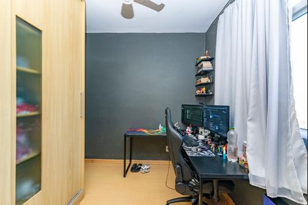 Apartamento à venda com 179m², 3 quartos e 3 vagas Apartamento à venda com 179m², 3 quartos e 3 vagasQuarto 1