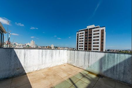 Apartamento à venda com 179m², 3 quartos e 3 vagas Apartamento à venda com 179m², 3 quartos e 3 vagasVaranda