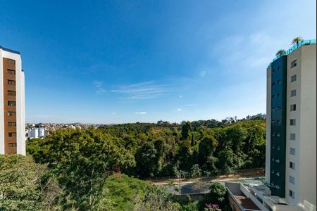 Apartamento à venda com 179m², 3 quartos e 3 vagas Apartamento à venda com 179m², 3 quartos e 3 vagasVaranda