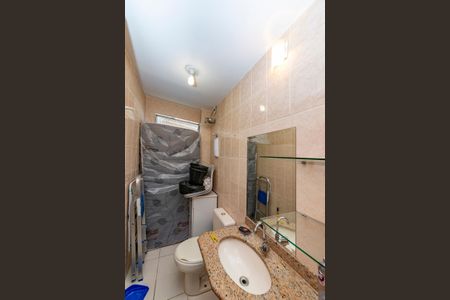 Apartamento à venda com 179m², 3 quartos e 3 vagas Apartamento à venda com 179m², 3 quartos e 3 vagasBanheiro Social 2