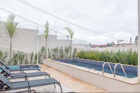 Apartamento à venda com 44m², 2 quartos e sem vaga Apartamento à venda com 44m², 2 quartos e sem vagaÁrea comum - Piscina