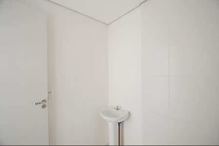 Apartamento à venda com 44m², 2 quartos e sem vaga Apartamento à venda com 44m², 2 quartos e sem vagaBanheiro