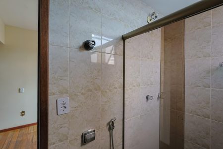 Apartamento à venda com 190m², 3 quartos e 2 vagasBanheiro da Suíte