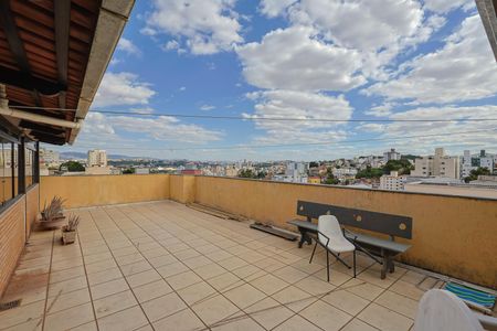 Apartamento à venda com 190m², 3 quartos e 2 vagasCobertura