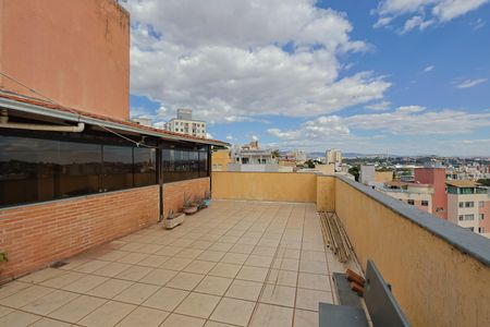 Apartamento à venda com 190m², 3 quartos e 2 vagasCobertura