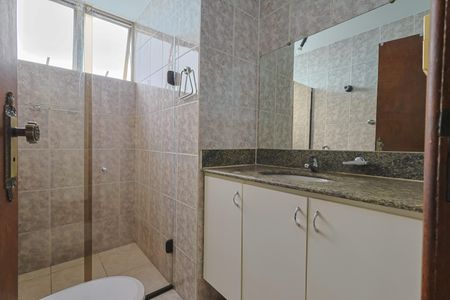 Apartamento à venda com 190m², 3 quartos e 2 vagasBanheiro