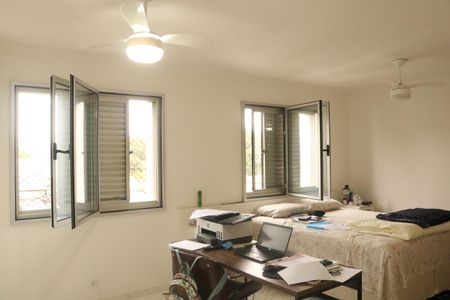 Apartamento à venda com 136m², 2 quartos e 2 vagasSuíte