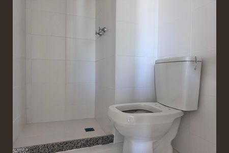 Apartamento à venda com 82m², 2 quartos e 1 vaga Apartamento à venda com 82m², 2 quartos e 1 vagaBanheiro Social