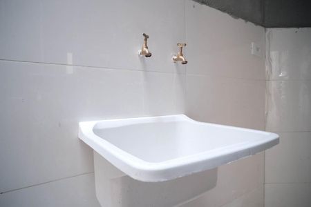 Casa à venda com 72m², 2 quartos e 1 vagaÁrea de Serviço