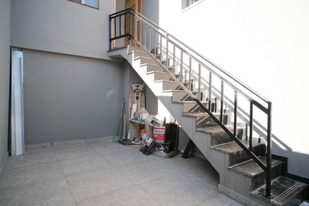 Casa à venda com 72m², 2 quartos e 1 vagaGaragem