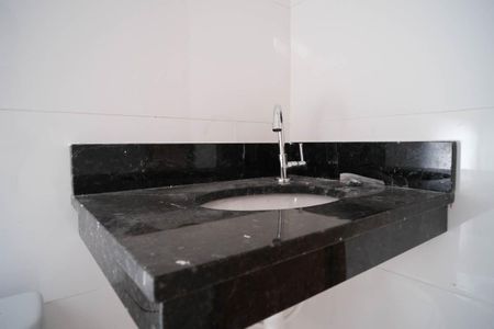 Casa à venda com 72m², 2 quartos e 1 vagaBanheiro da Suíte 1