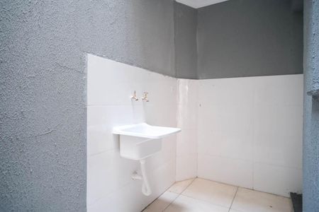 Casa à venda com 72m², 2 quartos e 1 vagaÁrea de Serviço